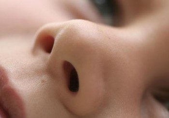 Какво се прави, когато лигавицата на носа е много суха?