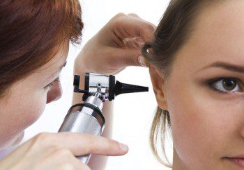 Подозират хормонални промени за склерозата на ухото