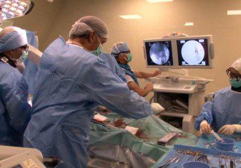Безкръвни операции на коремната аорта заместват стария хирургичен метод