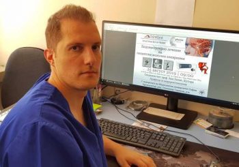 Проф. Хенкес от Германия оперира гигантски аневризми в София