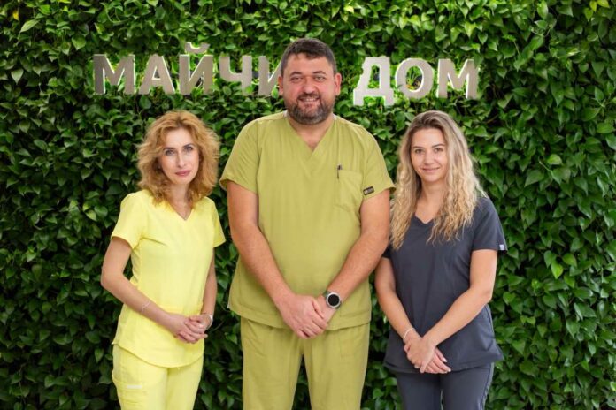 Лекари от Майчин дом